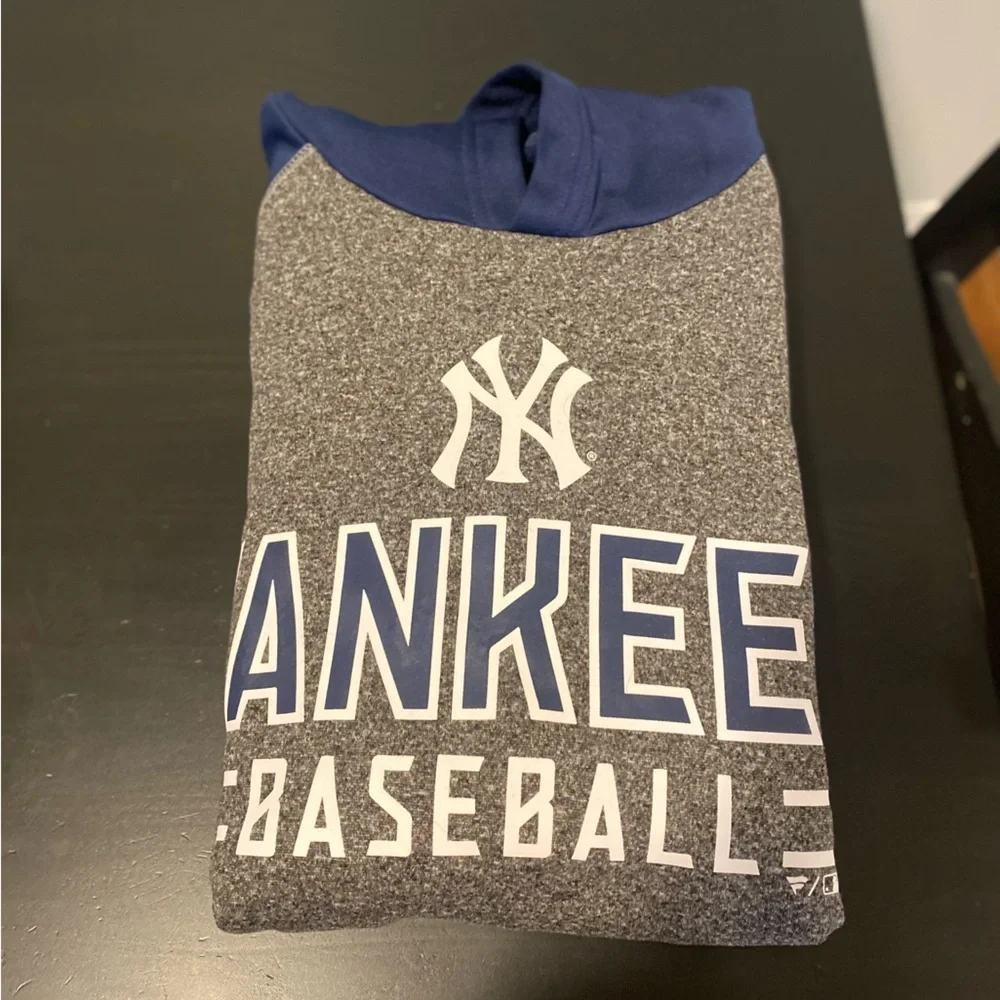 Fanatics Yankees Baseball Athletic Gray and Blue Hoodie